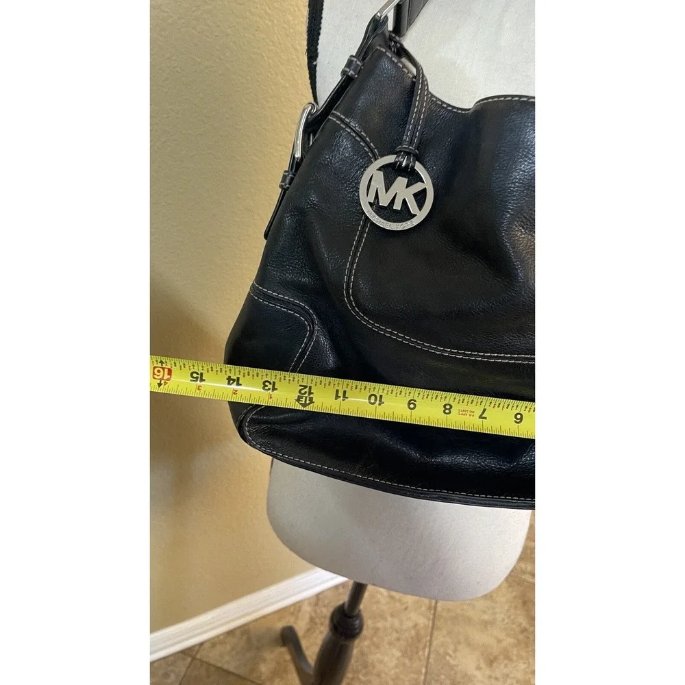 Michael Kors‎ Brookville Black Pebbled Leather Hobo Shoulder Bag Silver MK Charm
